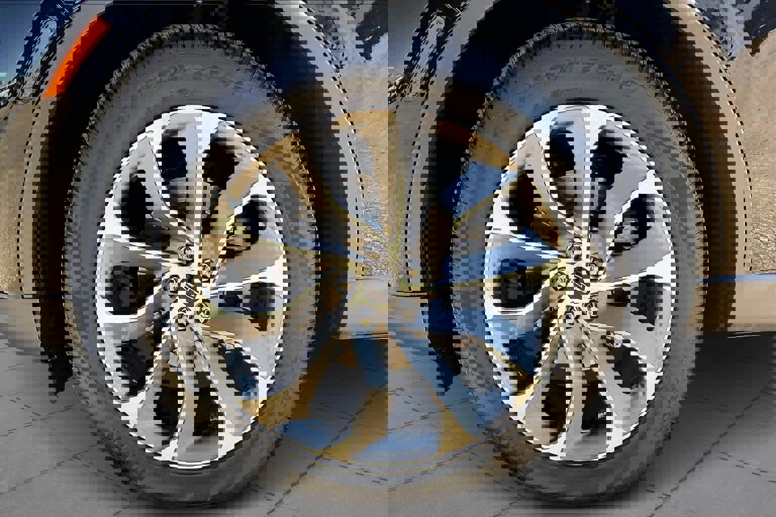 Used 2025 Lincoln Aviator Reserve image 11