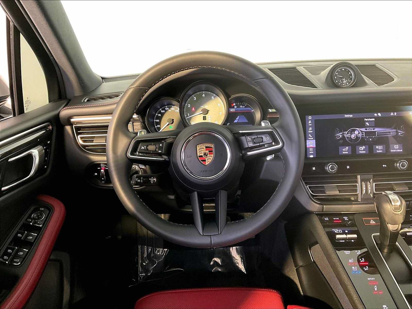 Certified 2023 Porsche Macan S AWD/4WD image 15