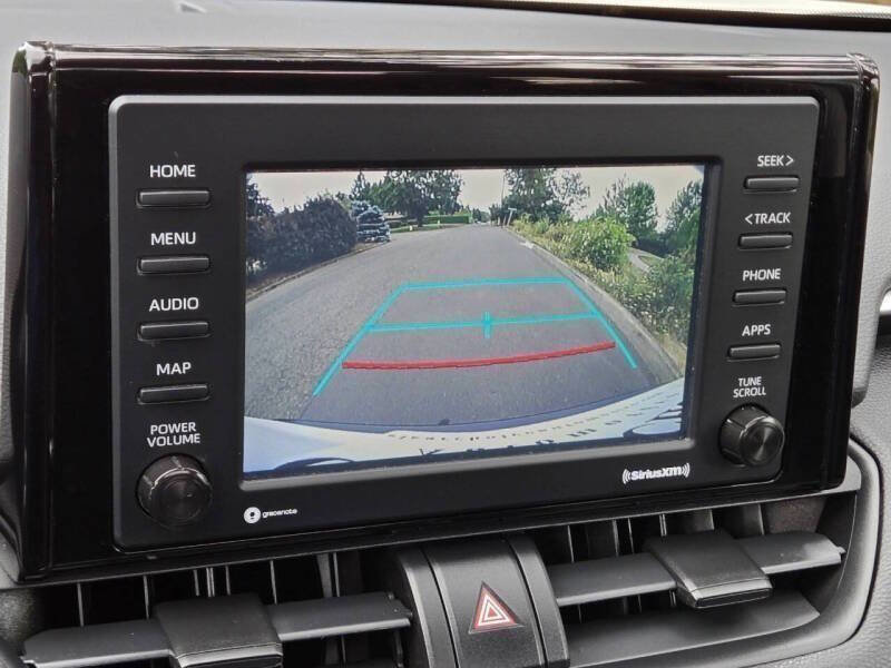 Used 2020 Toyota RAV4 XLE w/ Convenience Package image 22