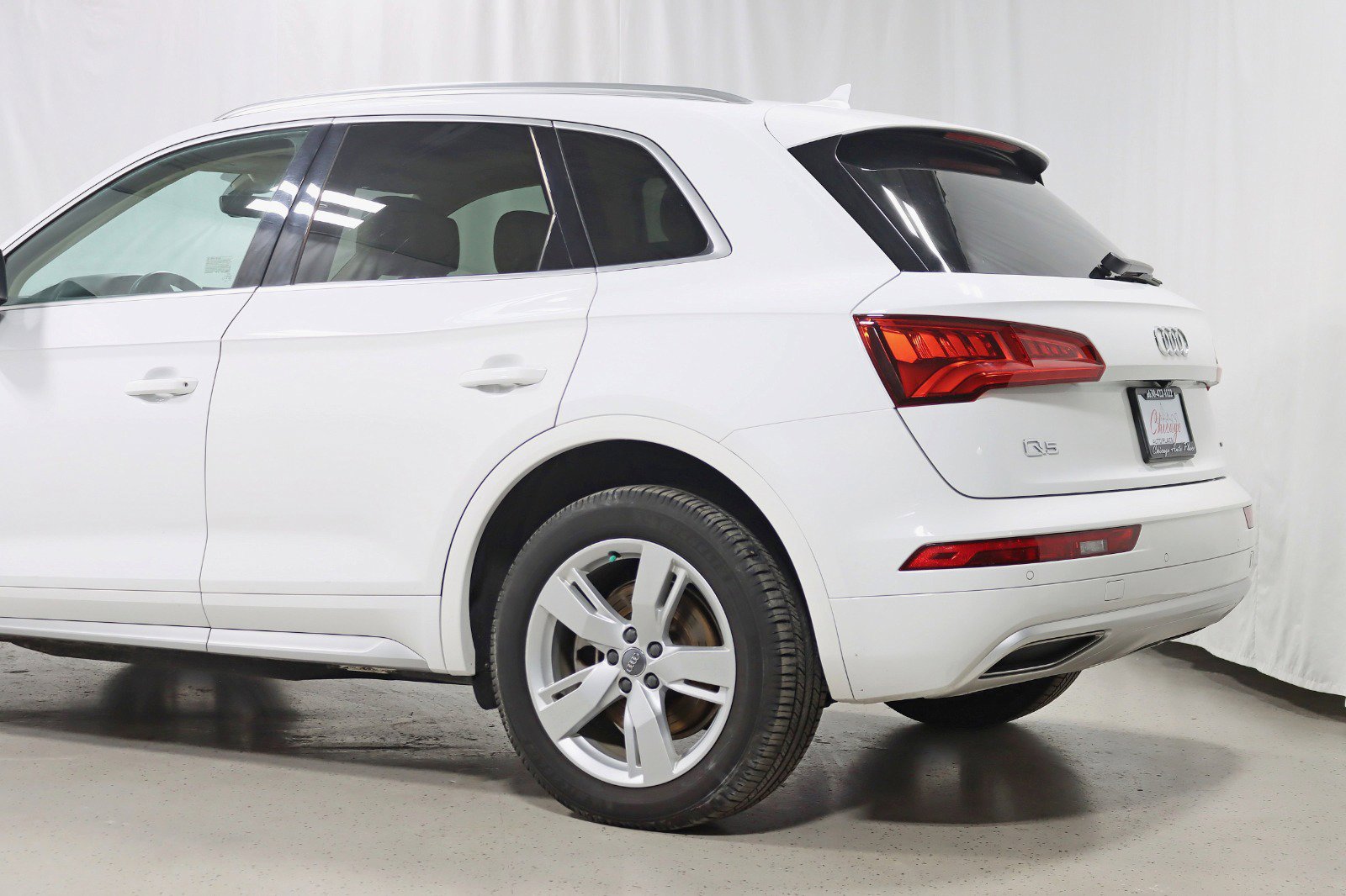 Used 2019 Audi Q5 2.0T Premium Plus w/ Premium Plus Package AWD/4WD image 11