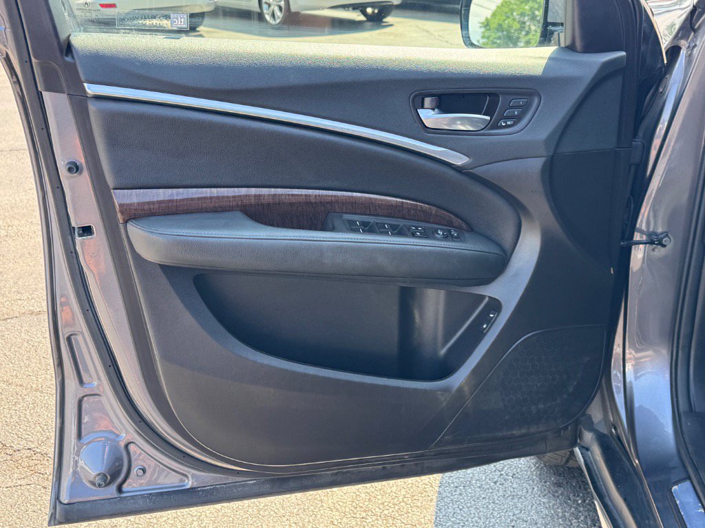 Used 2018 Acura MDX SH-AWD image 13