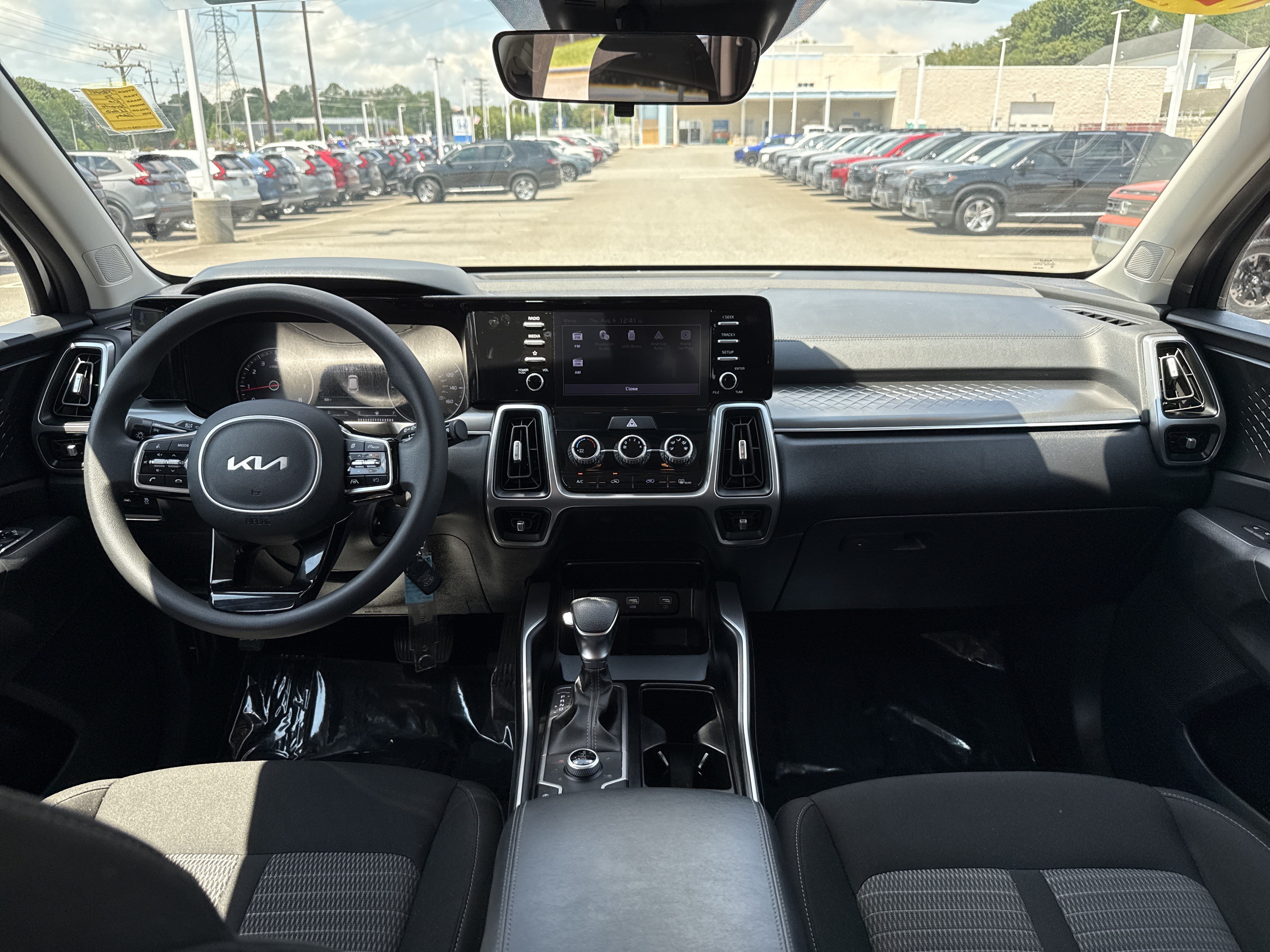 Used 2022 Kia Sorento LX AWD/4WD image 28