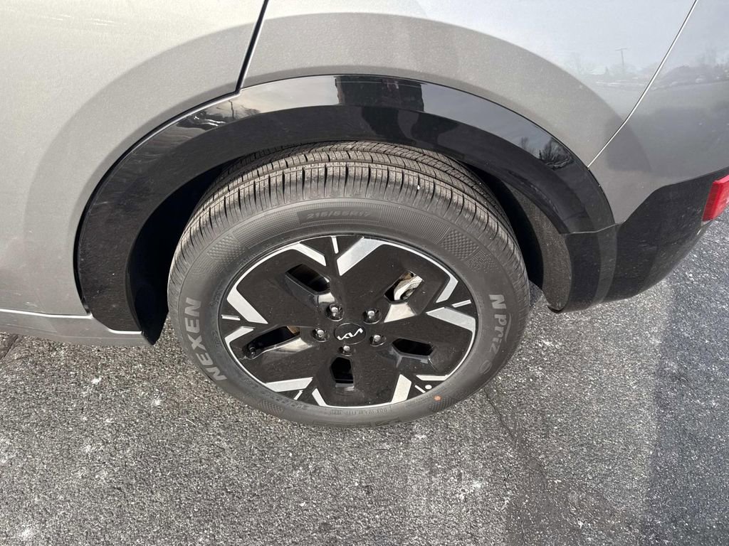 New 2025 Kia Niro Wind w/ Wind Preserve Package image 5