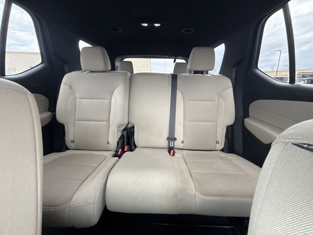 Used 2023 Chevrolet Traverse LS image 21