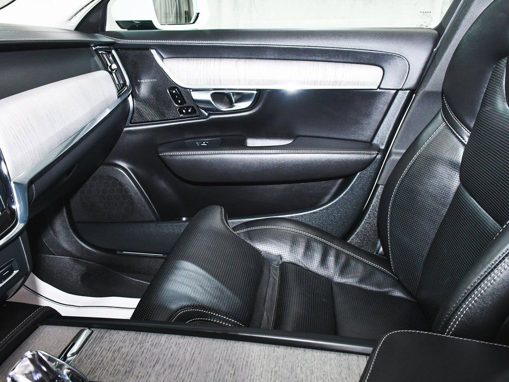 Used 2023 Volvo S90 B6 Ultimate w/ Protection Package image 44