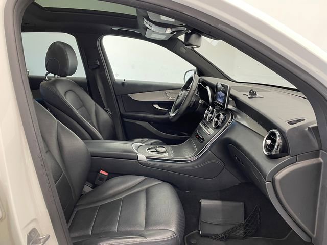Used 2019 Mercedes-Benz GLC 300 image 17