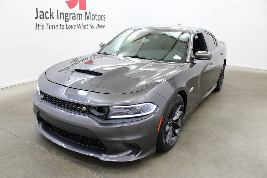 Used 2019 Dodge Charger Scat Pack RWD image 2