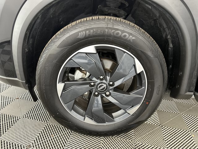 Certified 2024 Nissan Rogue SV image 13