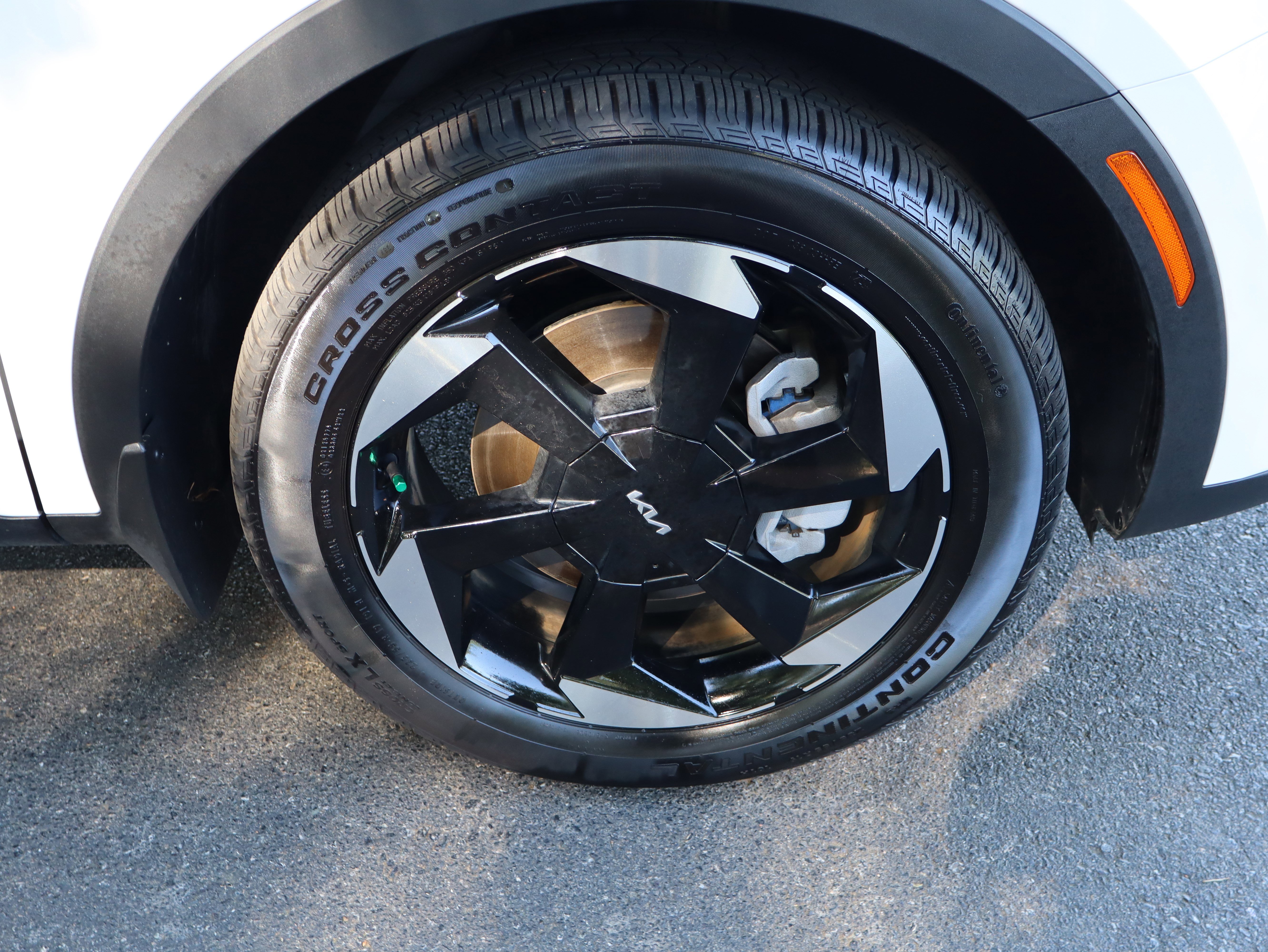 Used 2025 Kia Sorento EX image 15