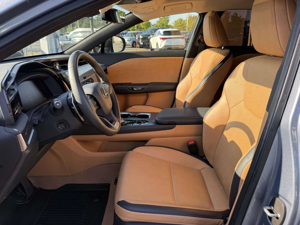Used 2024 Lexus RZ 450e Premium w/ Technology Package AWD/4WD image 14