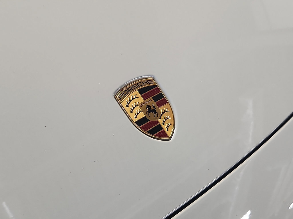 Certified 2026 Porsche Macan 4 Electric AWD/4WD image 32