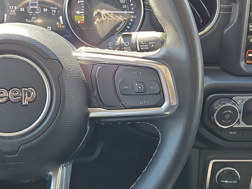 Used 2023 Jeep Wrangler Unlimited Sahara AWD/4WD image 19