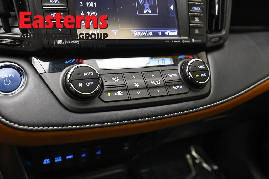 Used 2018 Toyota RAV4 SE AWD/4WD image 20