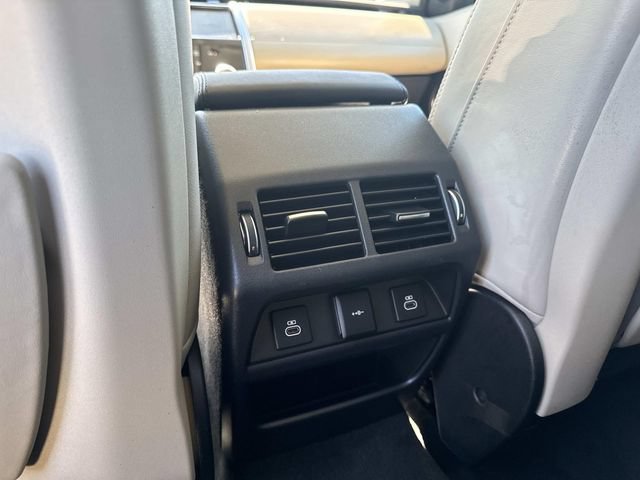 Used 2021 Land Rover Discovery Sport SE AWD/4WD image 16