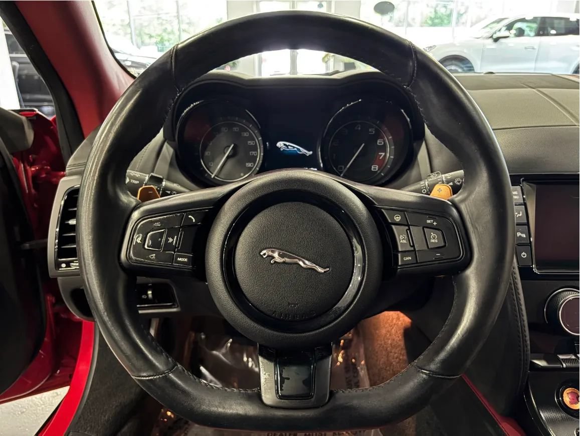Used 2014 Jaguar F-TYPE S RWD image 18
