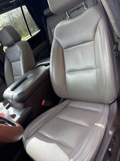 Used 2021 Chevrolet Tahoe LT w/ LT Signature Package image 14