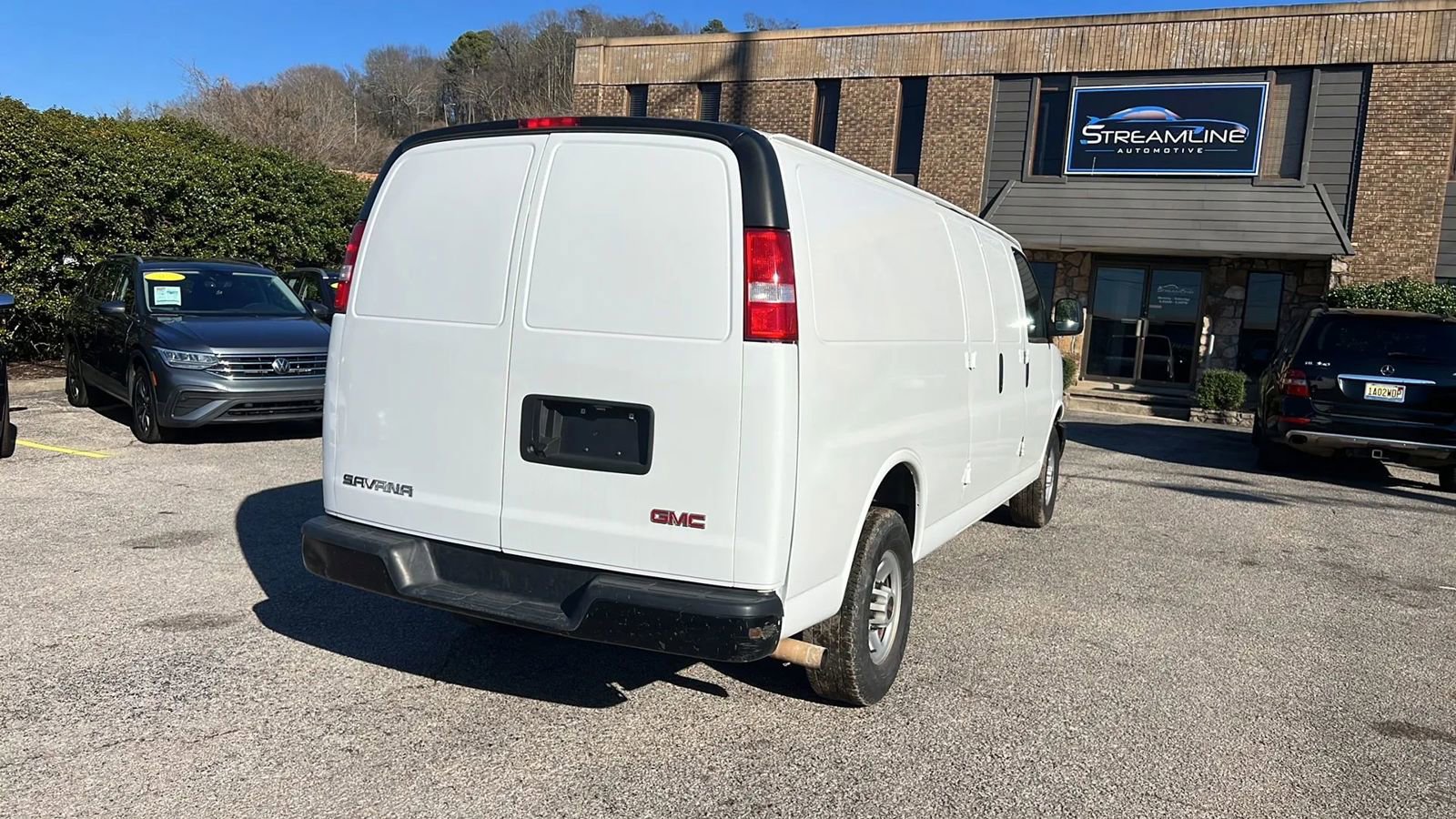 Used 2023 GMC Savana 2500 Extended image 5