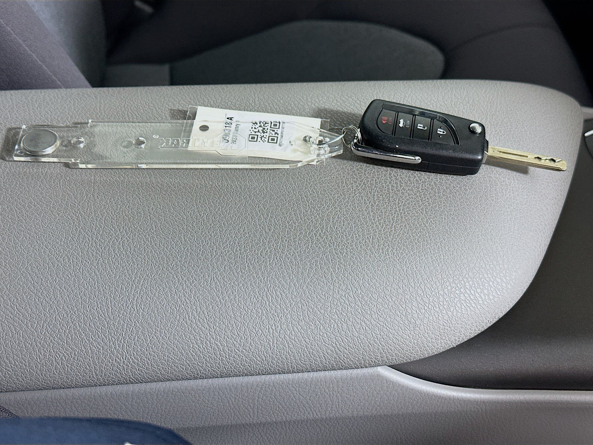Used 2023 Toyota Camry LE FWD image 32