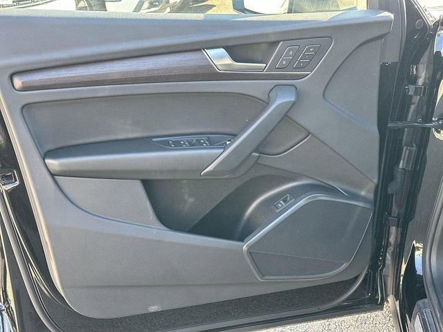 Used 2023 Audi Q5 2.0T Premium image 21