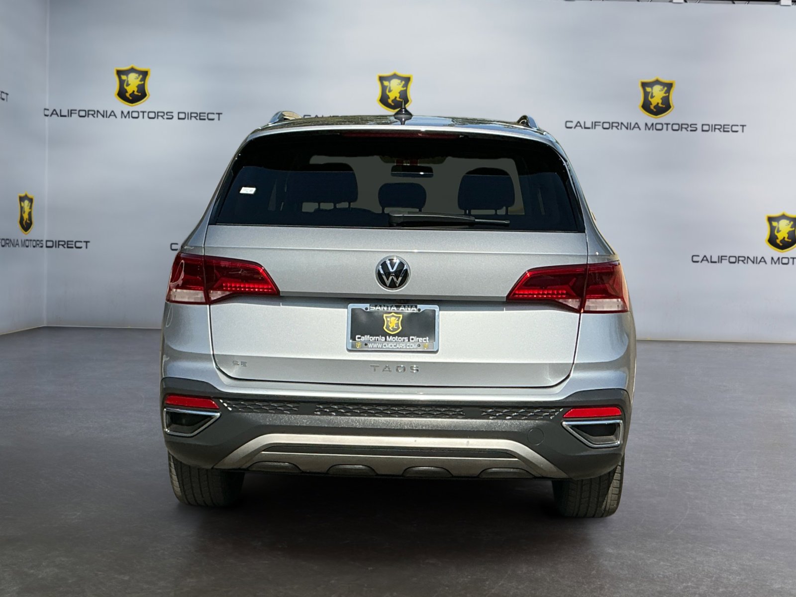 Used 2022 Volkswagen Taos SE w/ Panoramic Sunroof Package FWD image 6