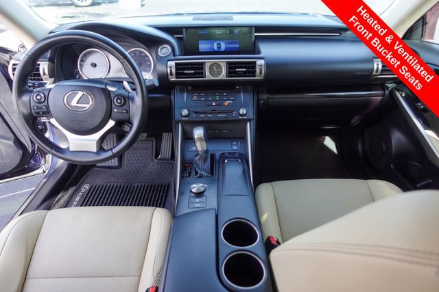 Used 2015 Lexus IS 250 w/ Navigation System Package image 4