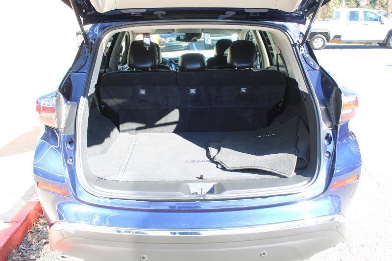 Used 2023 Nissan Murano SV AWD/4WD image 12