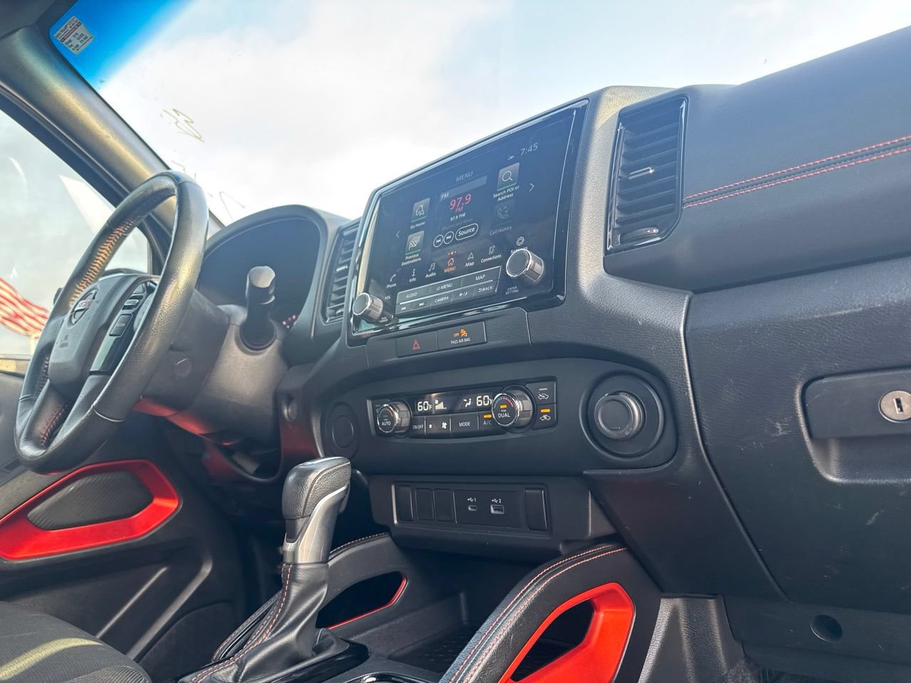 Used 2022 Nissan Frontier Pro-X RWD image 24