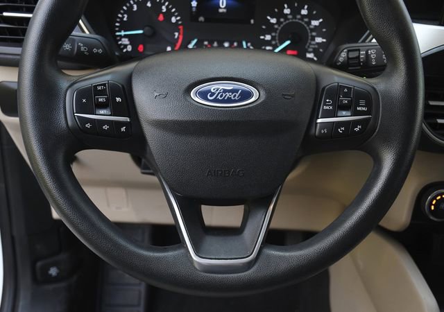 Used 2022 Ford Escape SE image 7