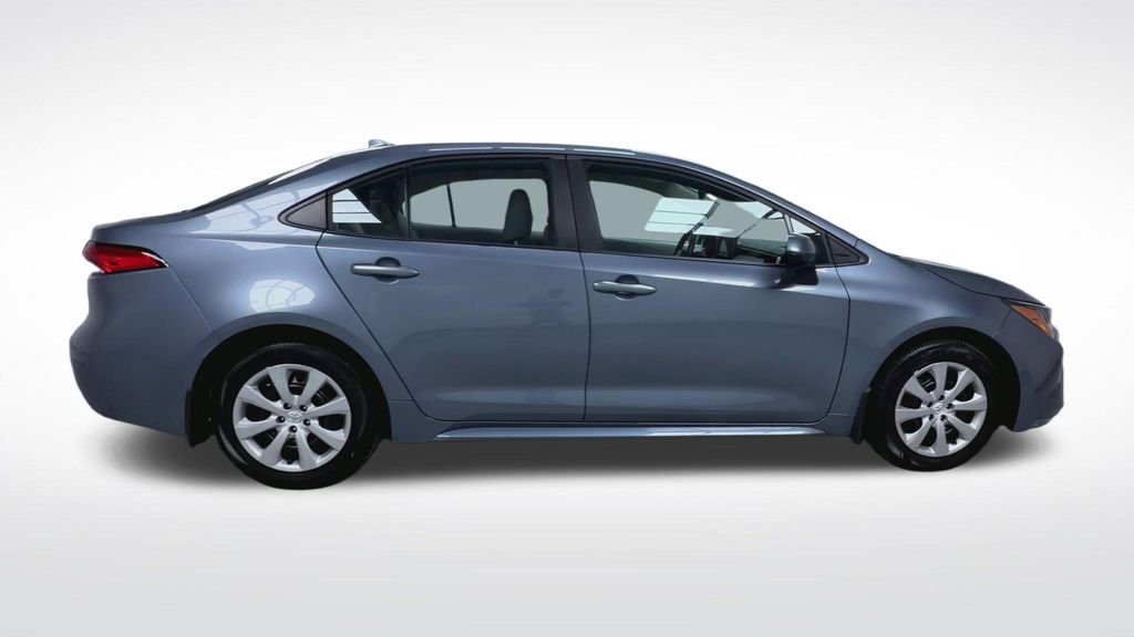 Certified 2025 Toyota Corolla LE FWD image 23