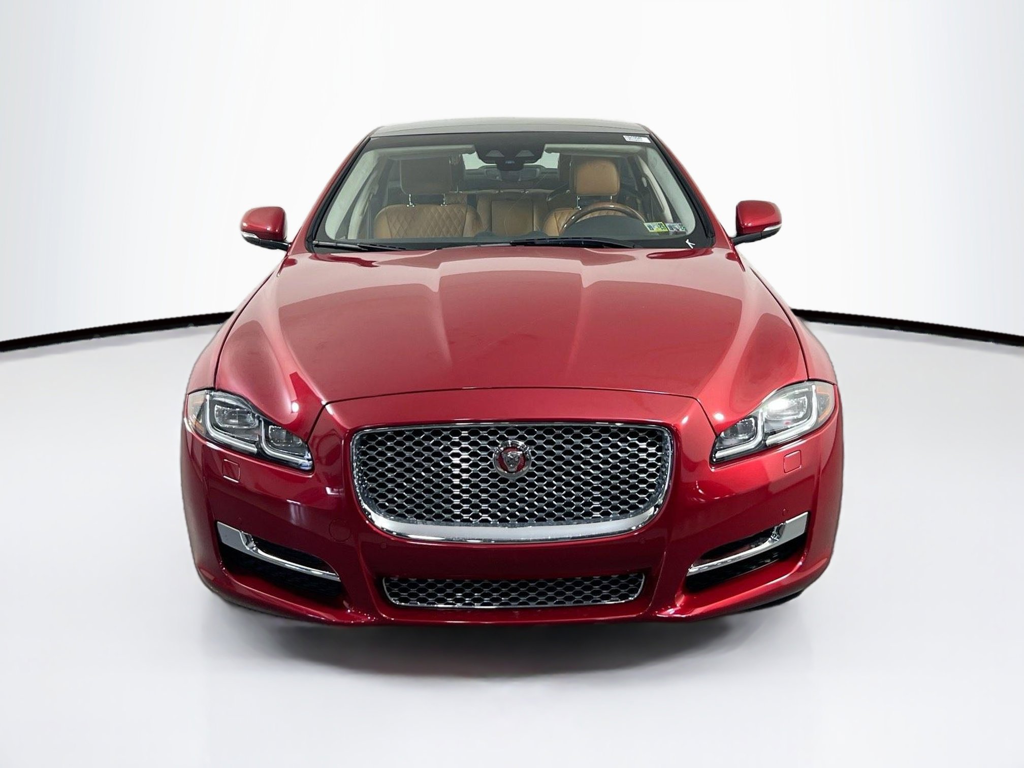 Used 2019 Jaguar XJ L Portfolio image 2