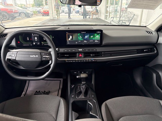 Used 2025 Kia K4 FWD image 26