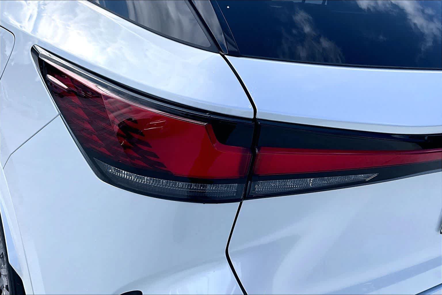 Used 2023 Lexus RX 350 FWD w/ Cold Area Package image 28