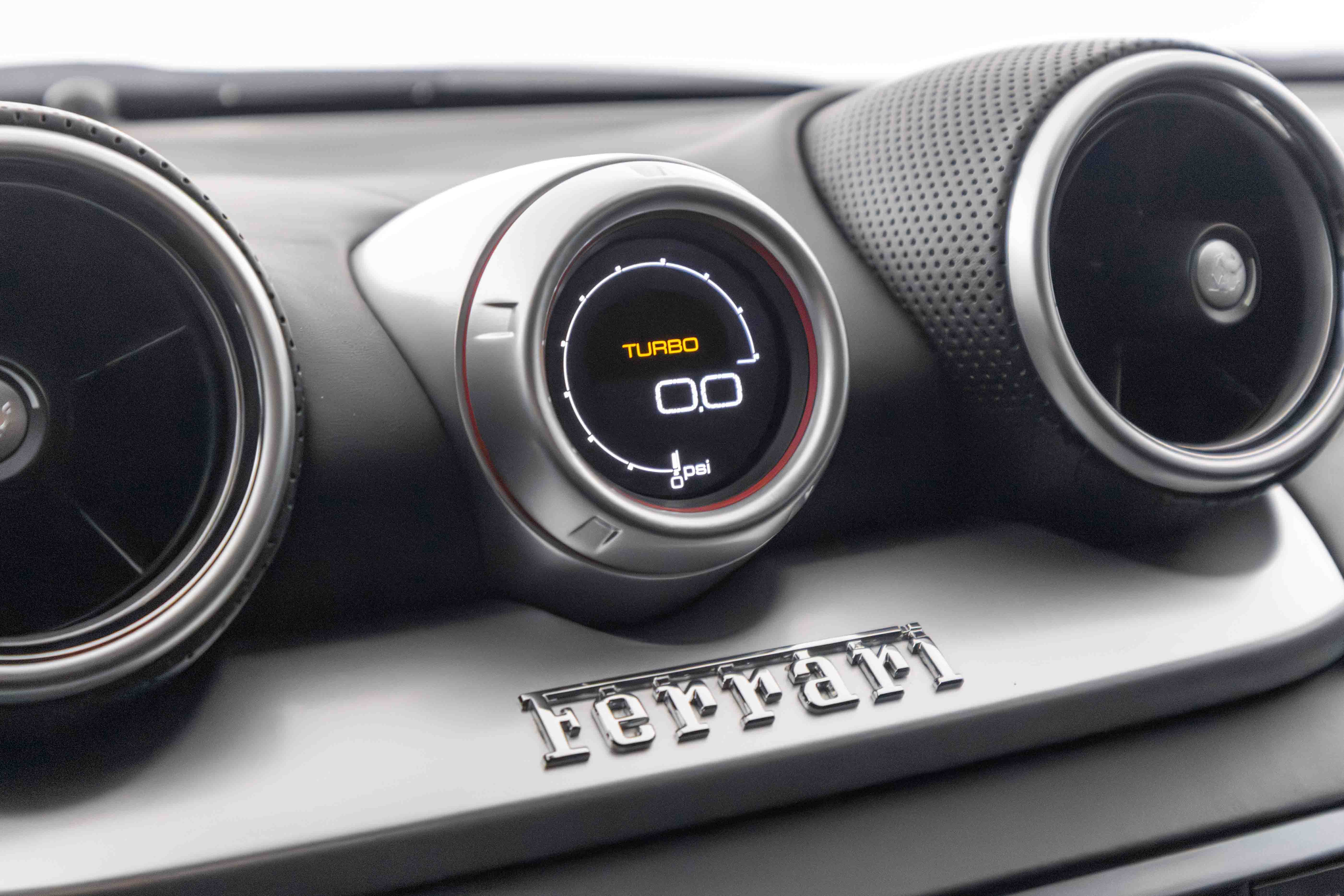 Certified 2016 Ferrari California T image 35