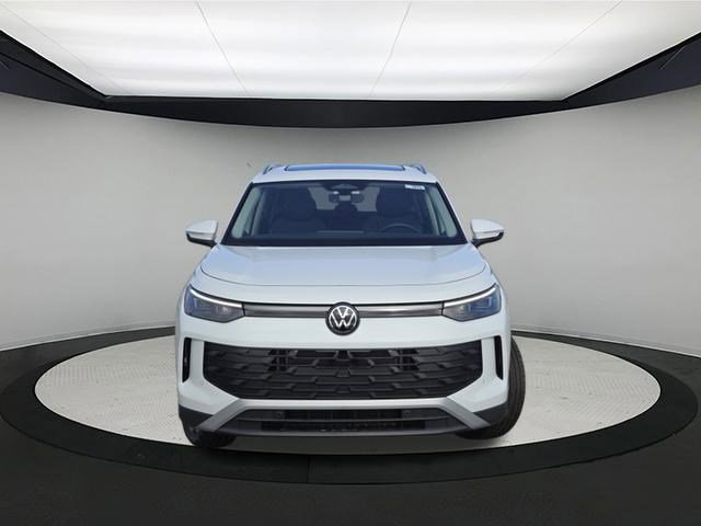New 2026 Volkswagen Tiguan SE image 2