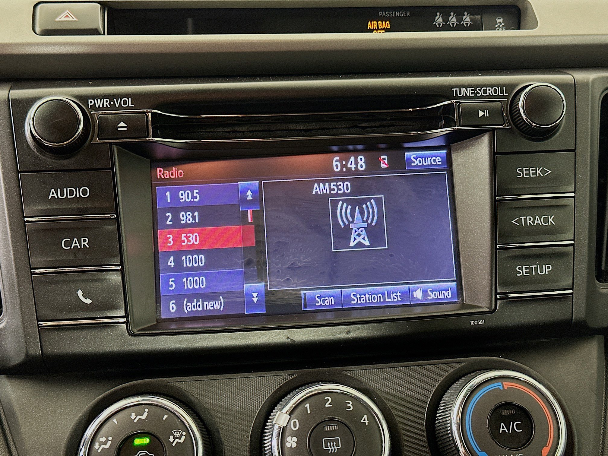 Used 2018 Toyota RAV4 LE w/ Carpet Mat Package image 19