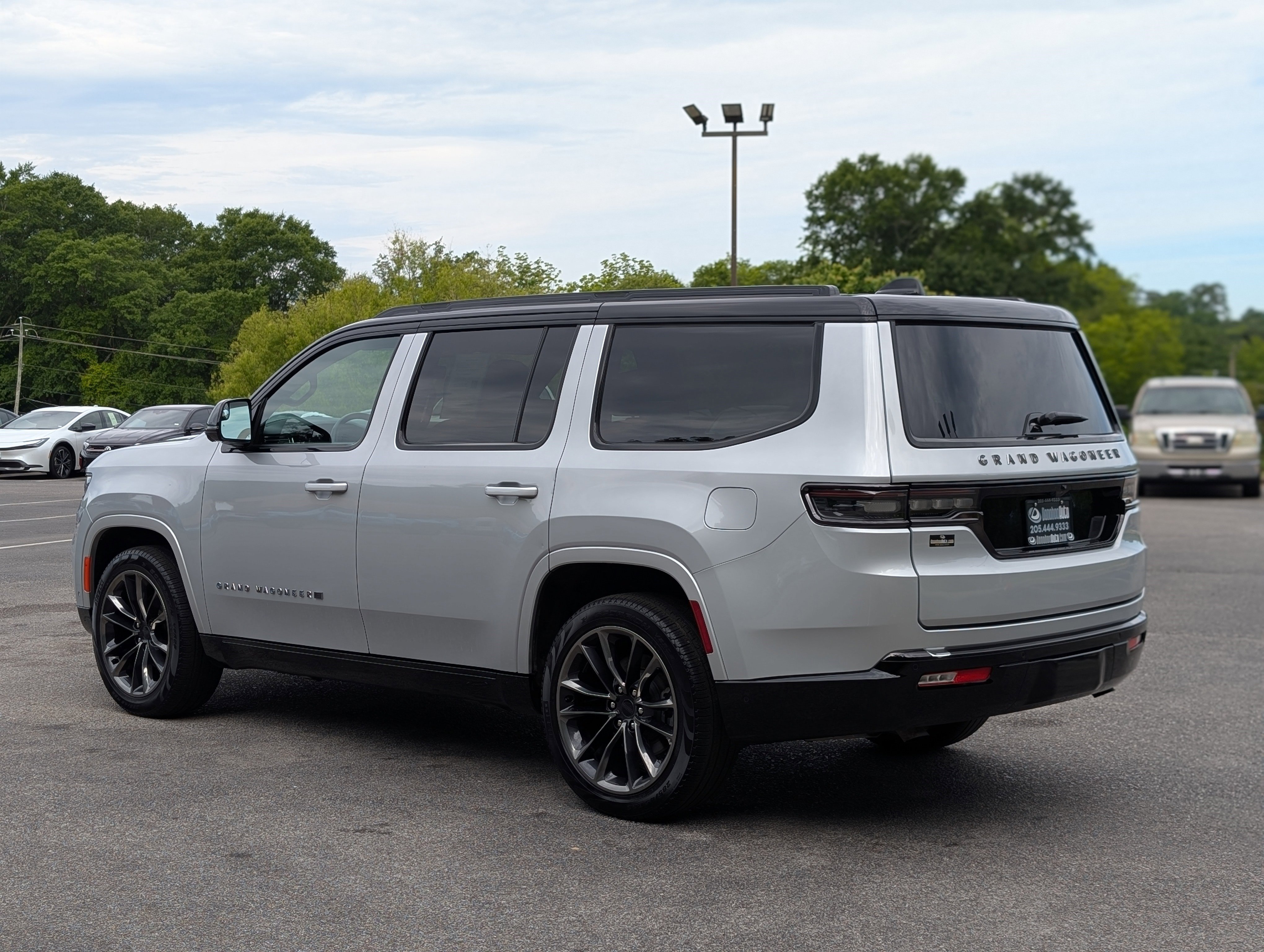 Used 2025 Jeep Grand Wagoneer Series II Obsidian w/ Quick Order Packagew 28T AWD/4WD image 7