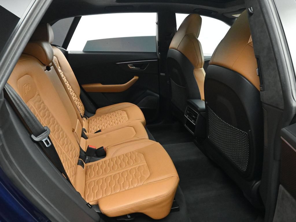 Used 2022 Audi RS Q8 w/ Luxury Package AWD/4WD image 17