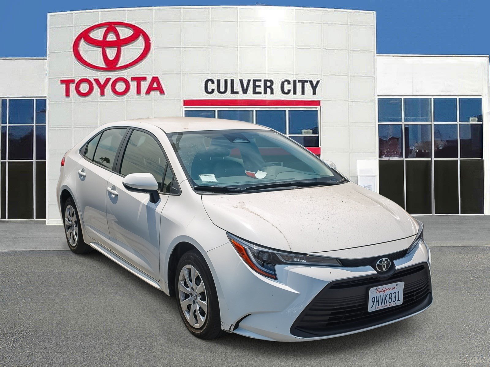 Used 2023 Toyota Corolla LE FWD image 1