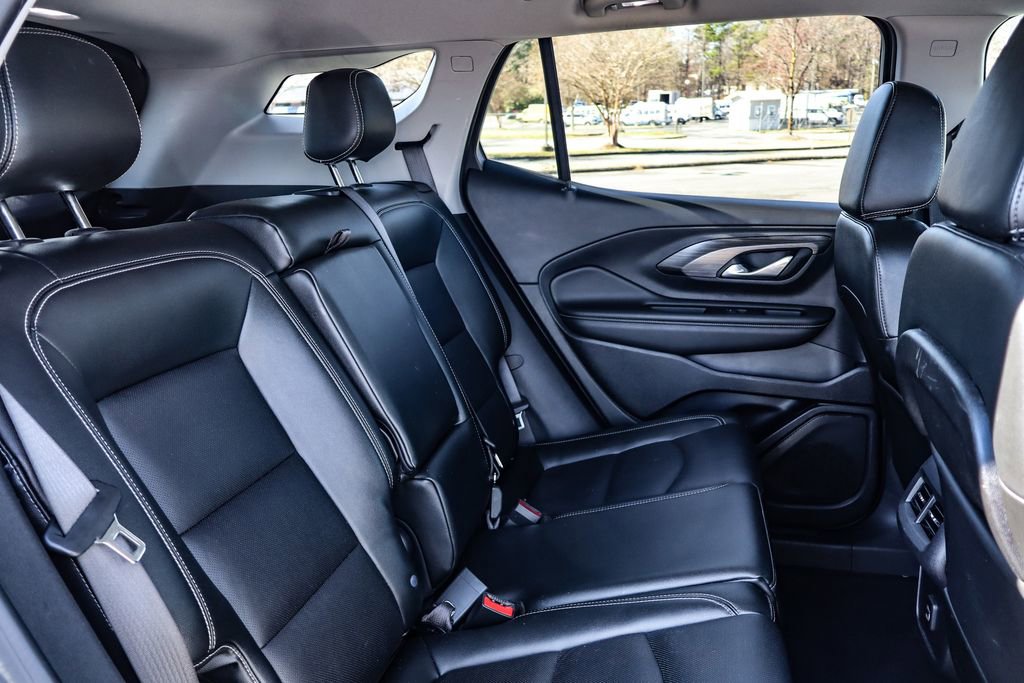 Certified 2024 GMC Terrain SLT image 15