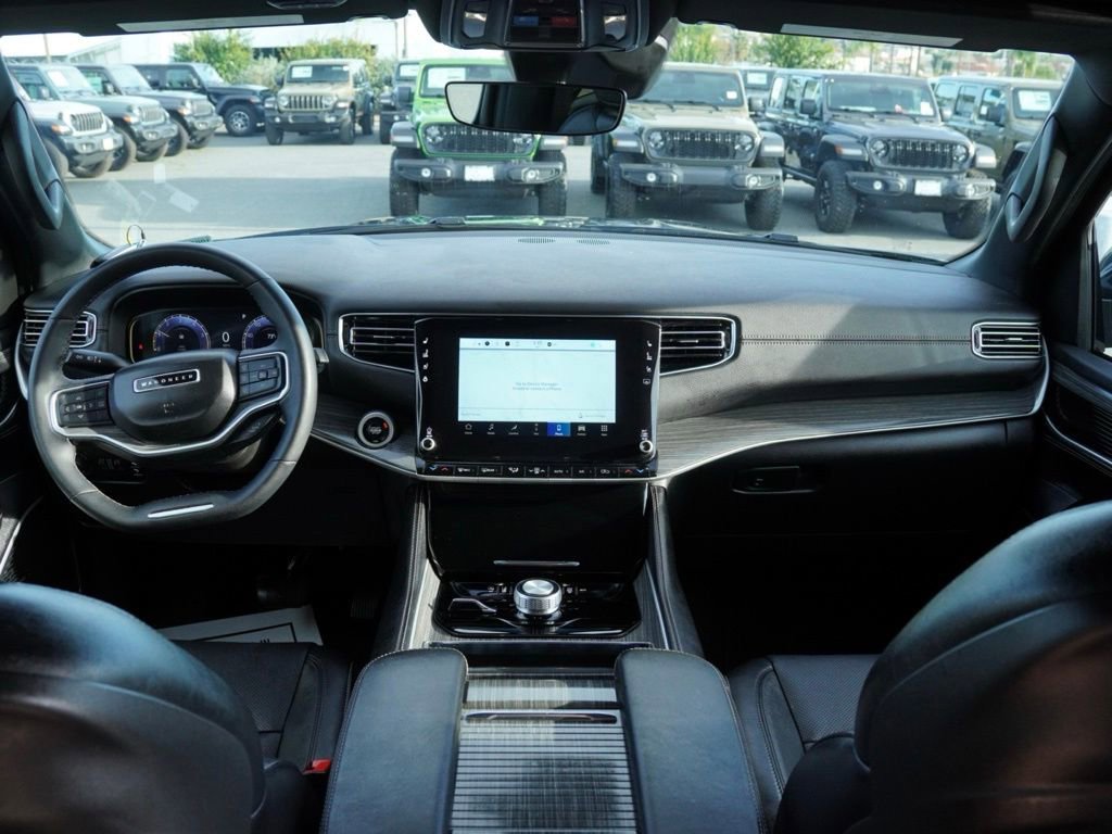 Certified 2024 Jeep Wagoneer Series II image 23