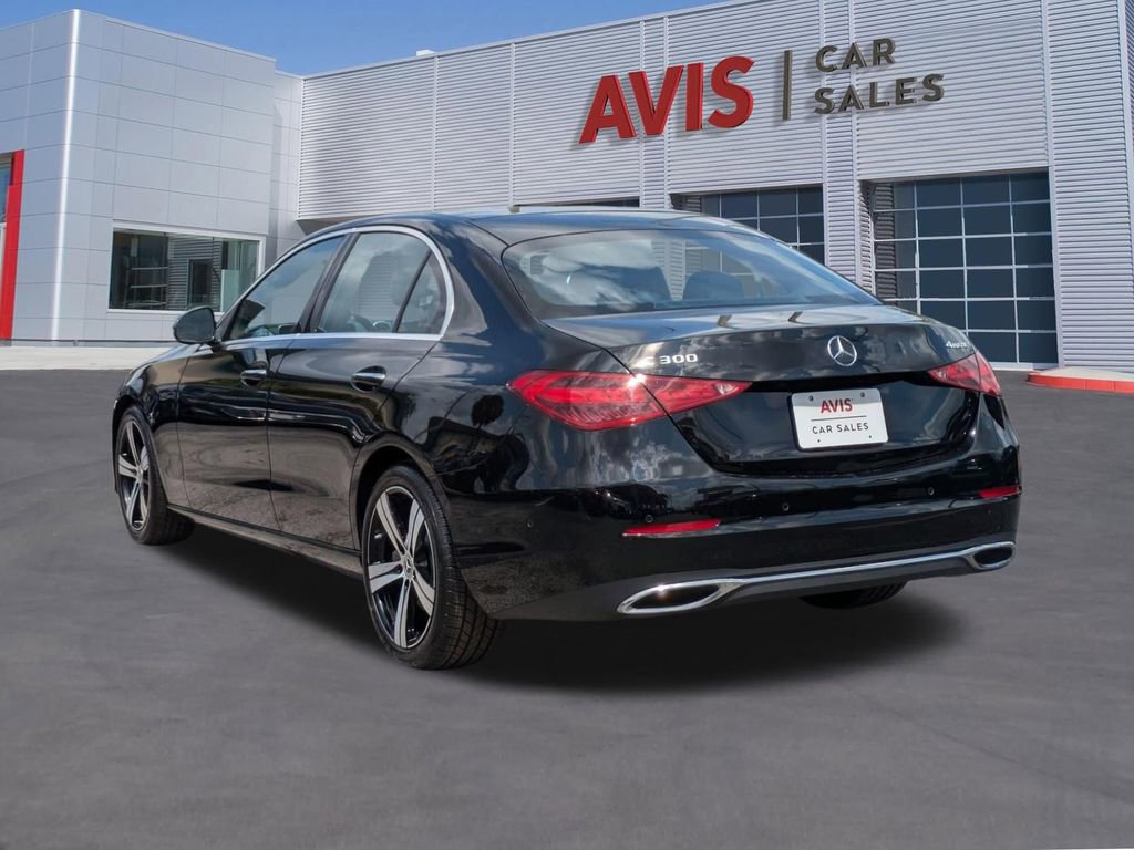 Used 2025 Mercedes-Benz C 300 4MATIC Sedan image 9