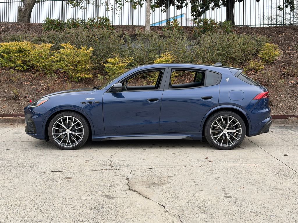 New 2025 Maserati Grecale Trofeo image 6