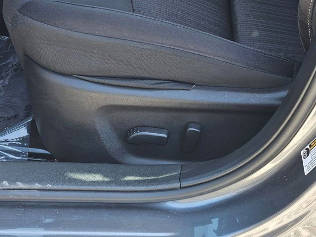 Used 2025 Nissan Altima 2.5 SV image 15