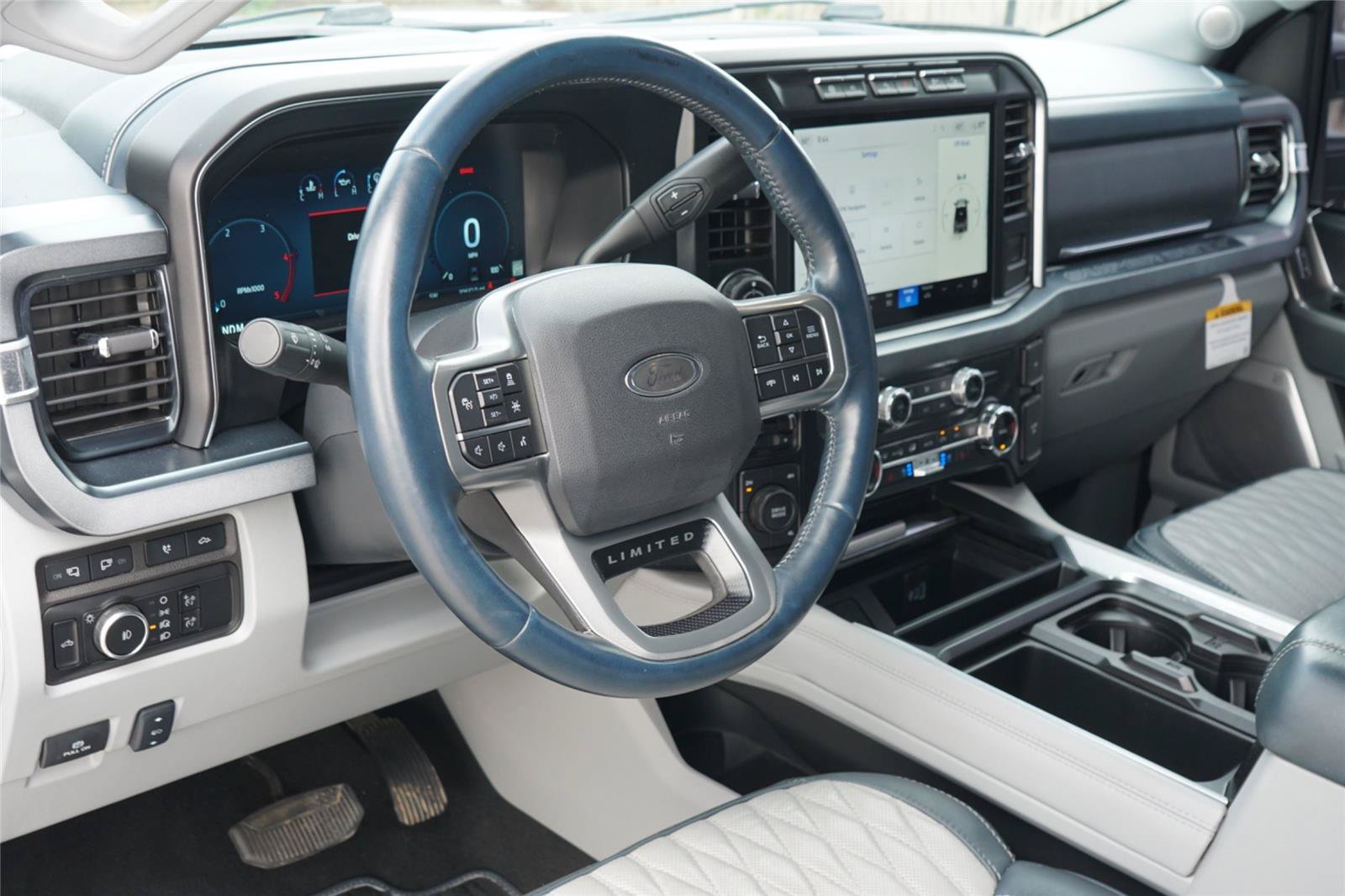 Used 2024 Ford F450 Limited w/ FX4 Off-Road Package AWD/4WD image 9