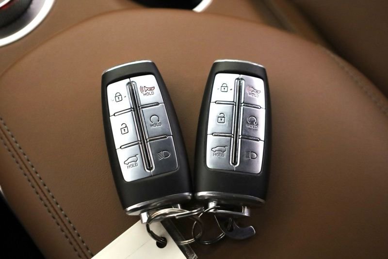 Used 2024 Genesis GV70 2.5T w/ Advanced Package image 43