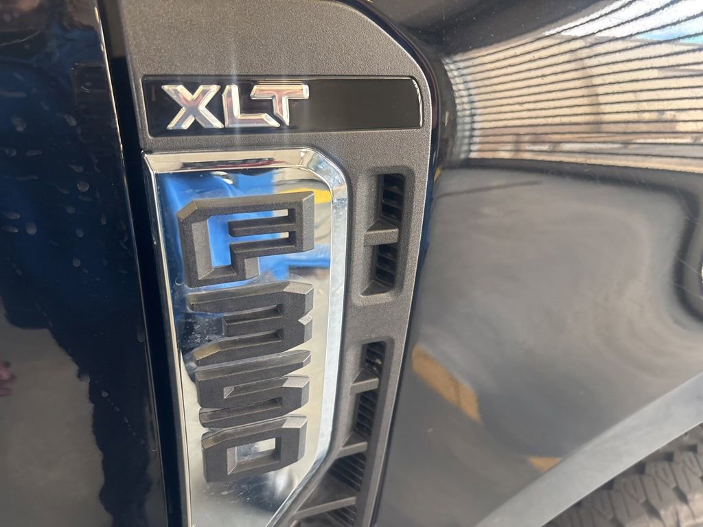Used 2025 Ford F350 XLT w/ FX4 Off-Road Package AWD/4WD image 9