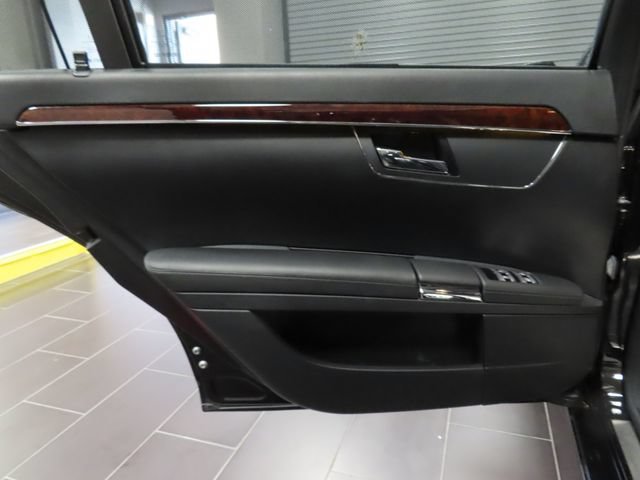 Used 2008 Mercedes-Benz S 63 AMG image 10