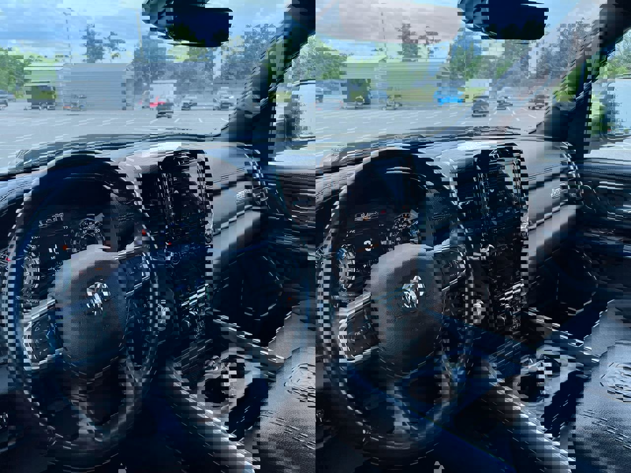 Used 2023 RAM 1500 Laramie image 27