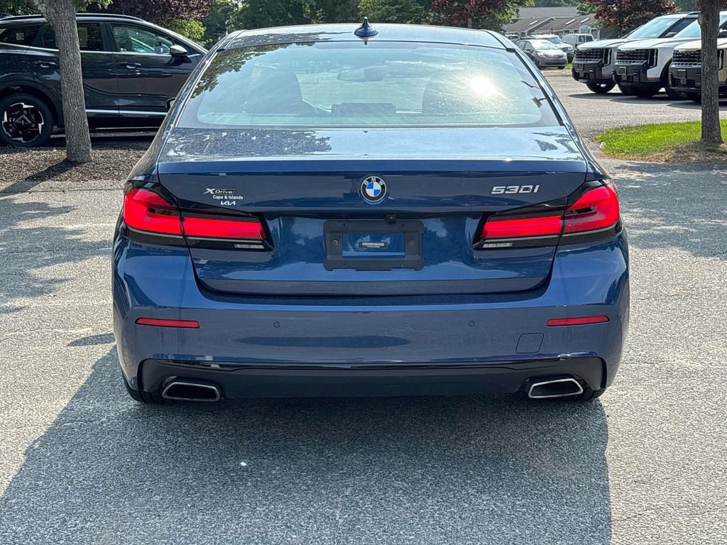 Used 2021 BMW 530i xDrive w/ Convenience Package AWD/4WD image 4