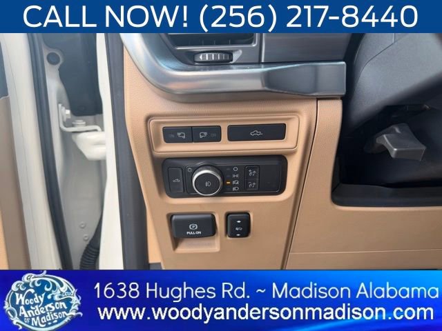 Used 2021 Ford F150 Lariat w/ Trailer Tow Package AWD/4WD image 19